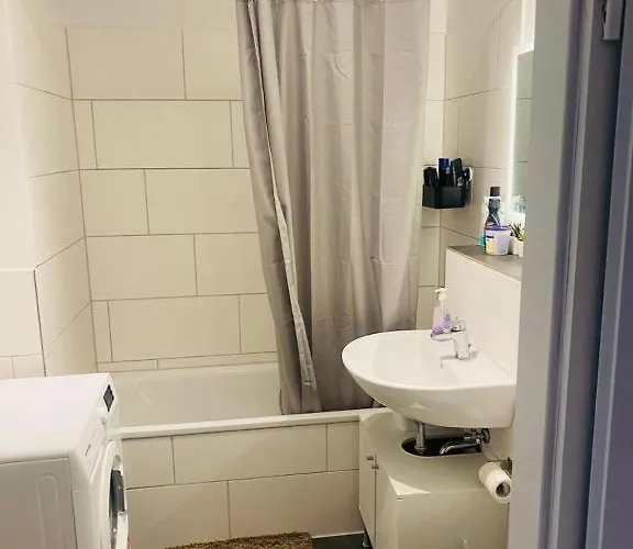 Beautiful Private In Homestay Hamburg